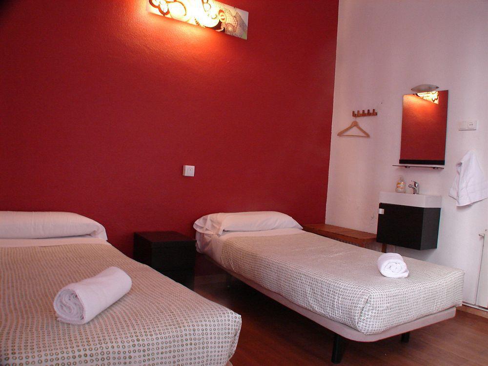 ברצלונה Break Bcn - Hostal & Coffeebar מראה חיצוני תמונה